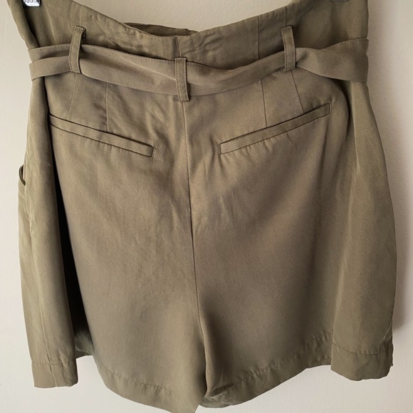 WHBM High-Waisted Women's Shorts - Picture 4 of 5